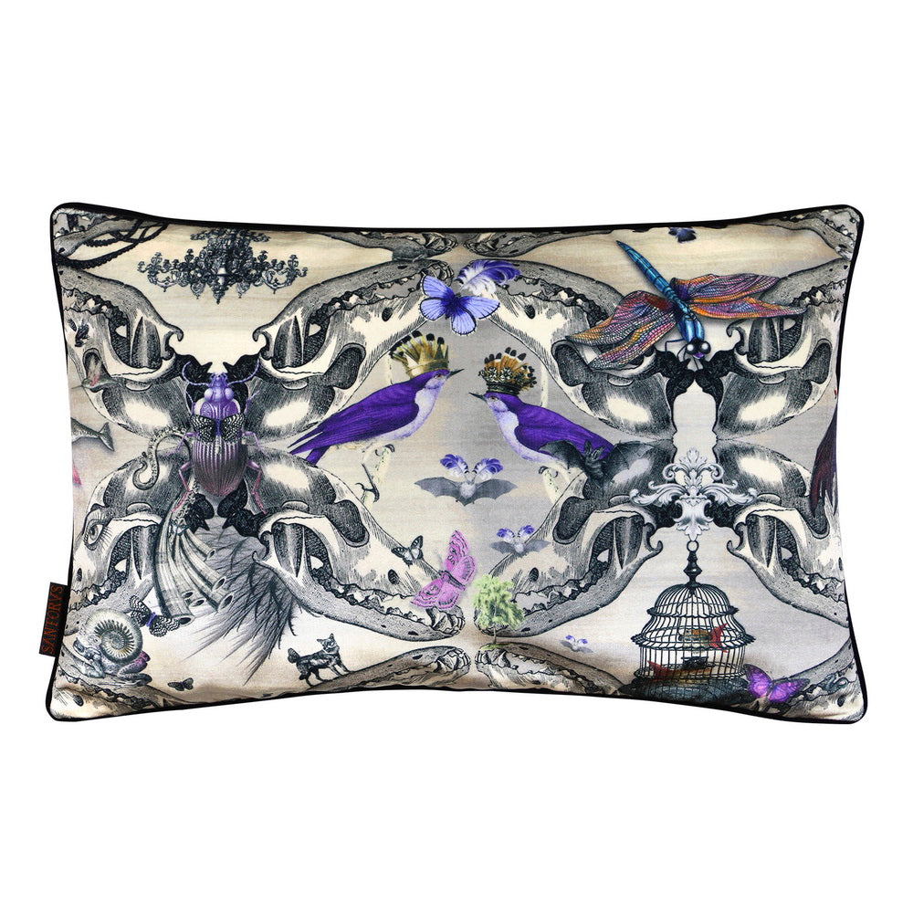 
            
                Load image into Gallery viewer, PILLOW - BOUDOIR MENAGERIE
            
        